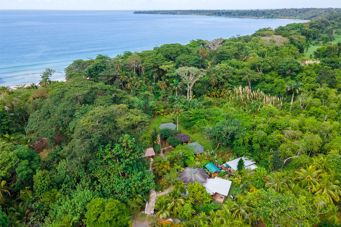 Bungalows Aché en Cahuita junto al Parque Nacional Cahuita